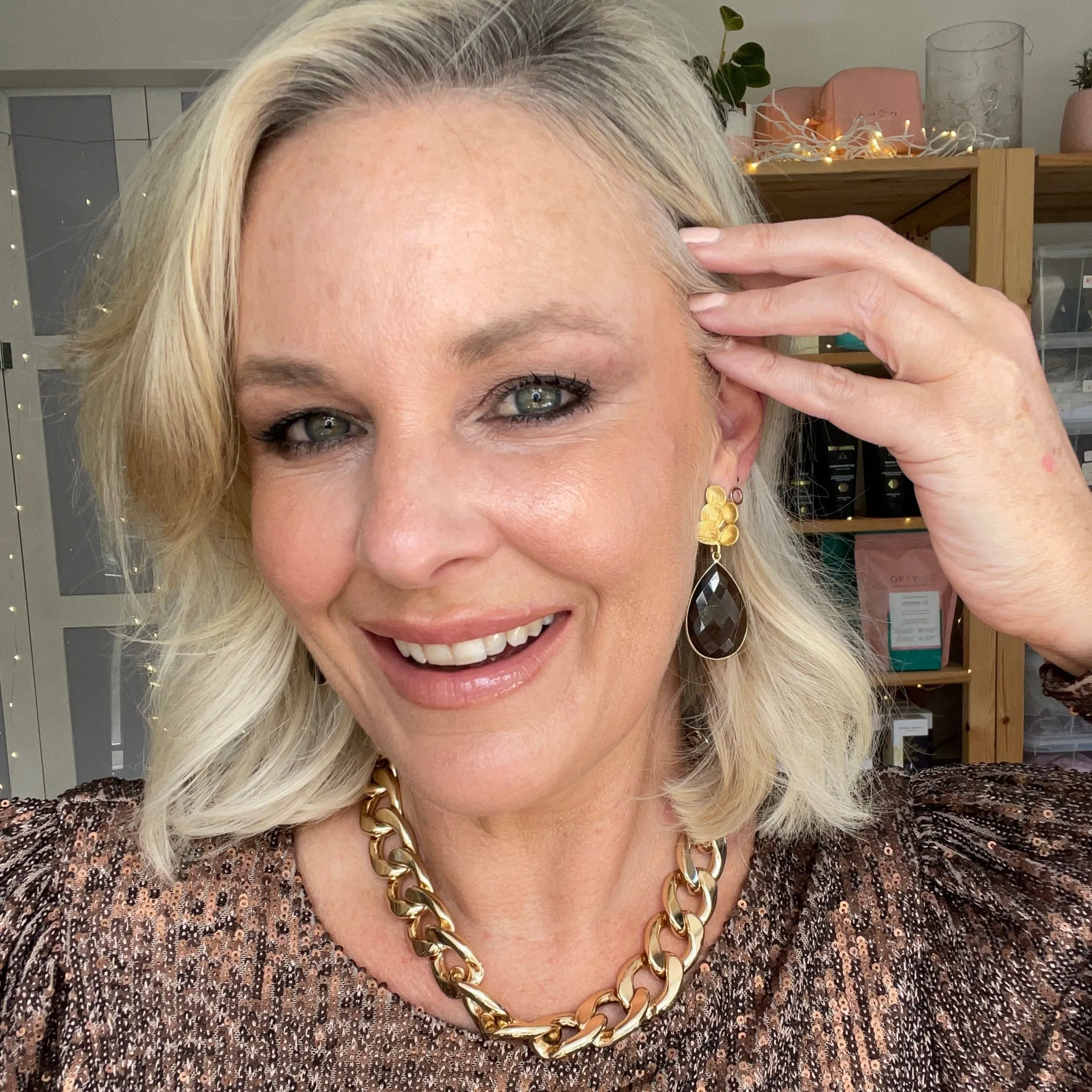 The Golden Goddess Makeup Kit